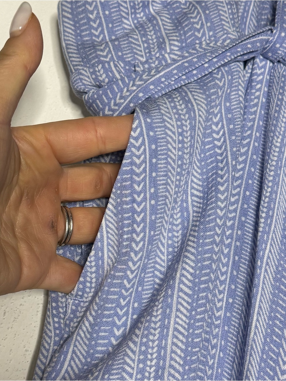Torrid Paperbag Tie Waist High Rise Wide Leg Striped Blue Pants Size 4X Casual - Picture 7 of 13